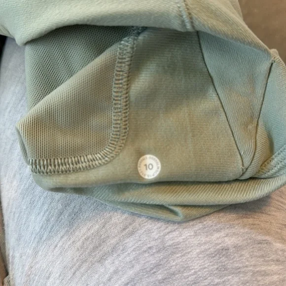 Lululemon Joggers - Picture 4 of 4